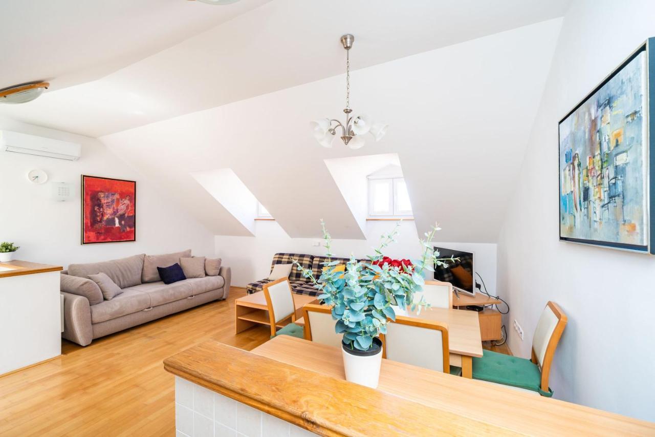 Apartment Foteza