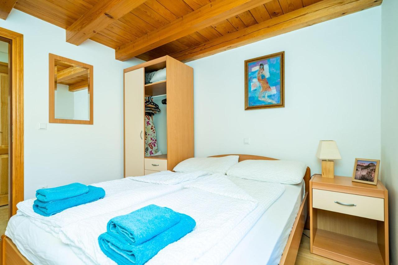 Apartment Foteza *