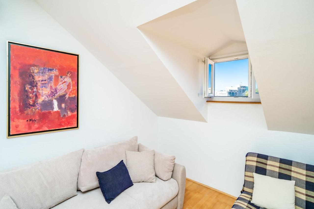 Apartment Foteza *