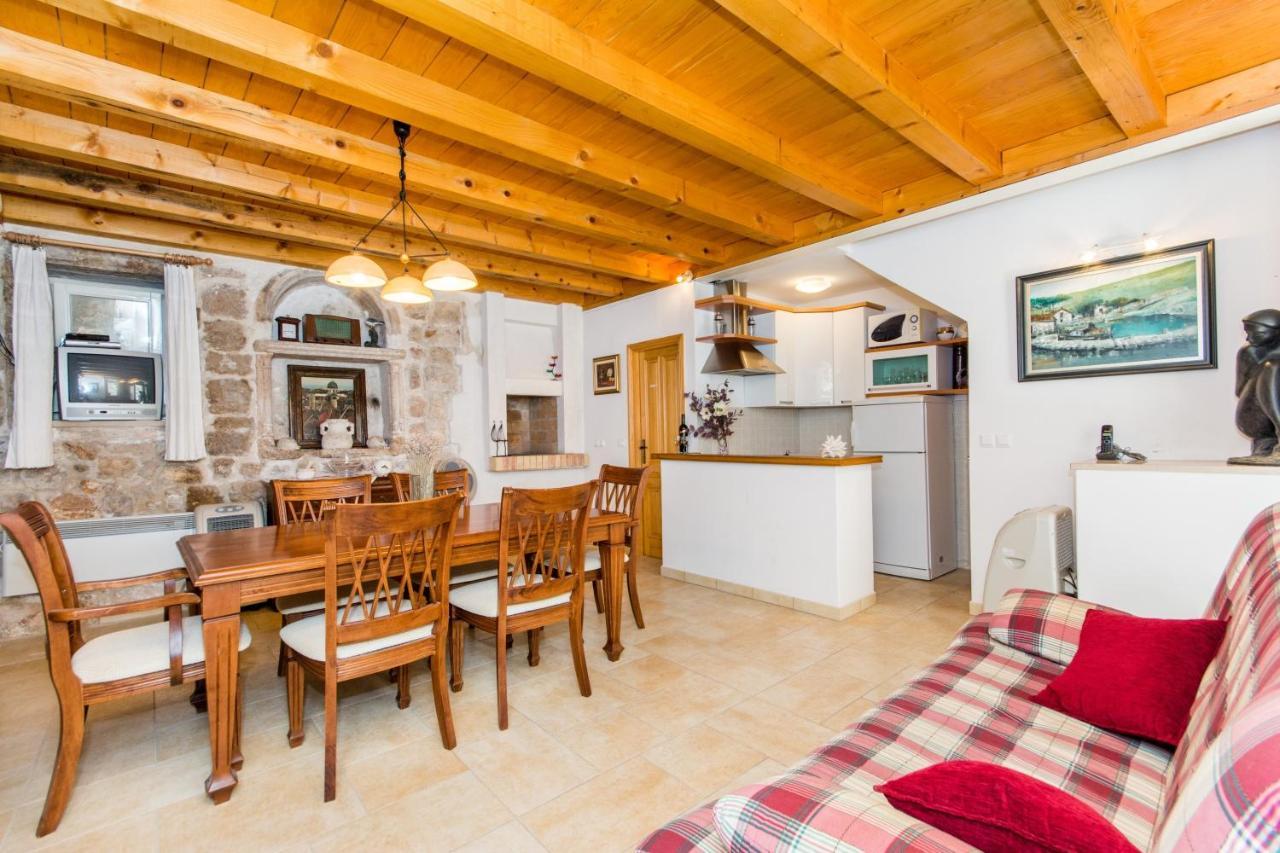 Apartment Foteza